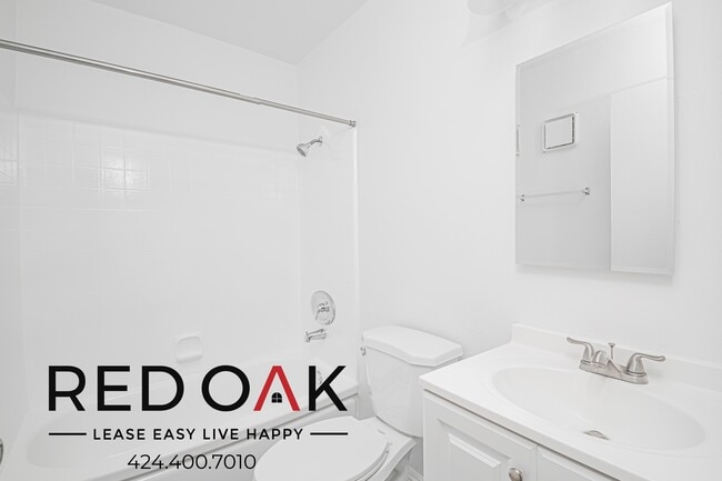 Building Photo - 840 S Carondelet St