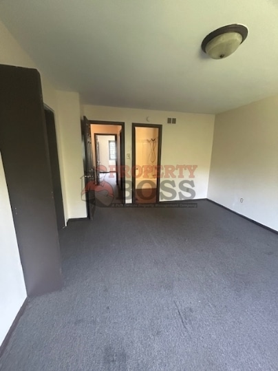 Building Photo - 5796 Creekview Ct W