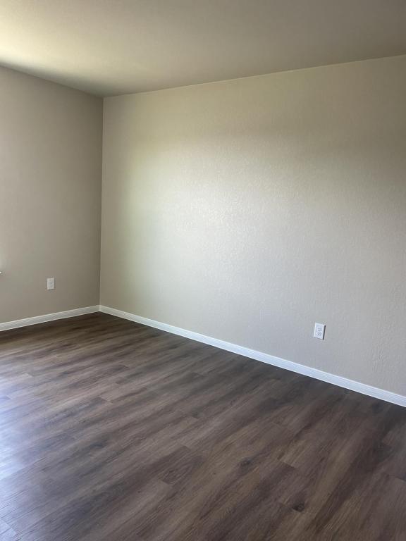 Building Photo - 512 Raymond St