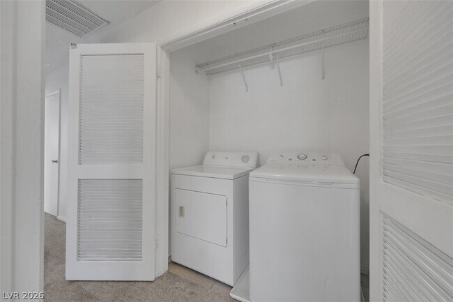 Building Photo - 2373 Wooster Cir