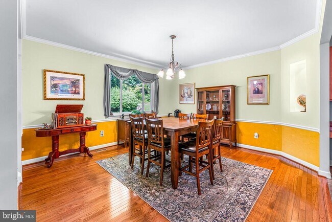 Building Photo - 10870 Hammond Dr