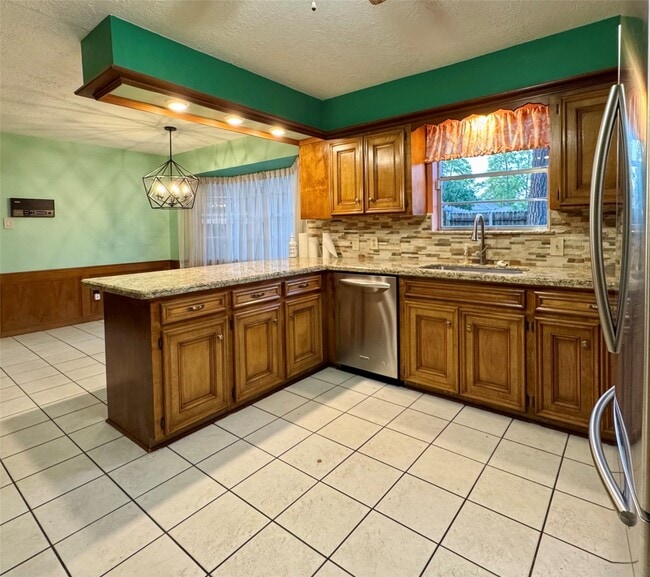 Building Photo - 11814 Cypresswood Dr