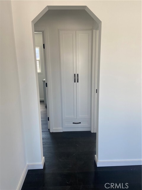Building Photo - 4050 Floral Dr