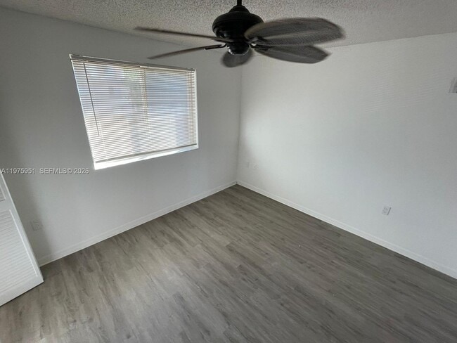 Building Photo - 14208 Glenmoor Dr