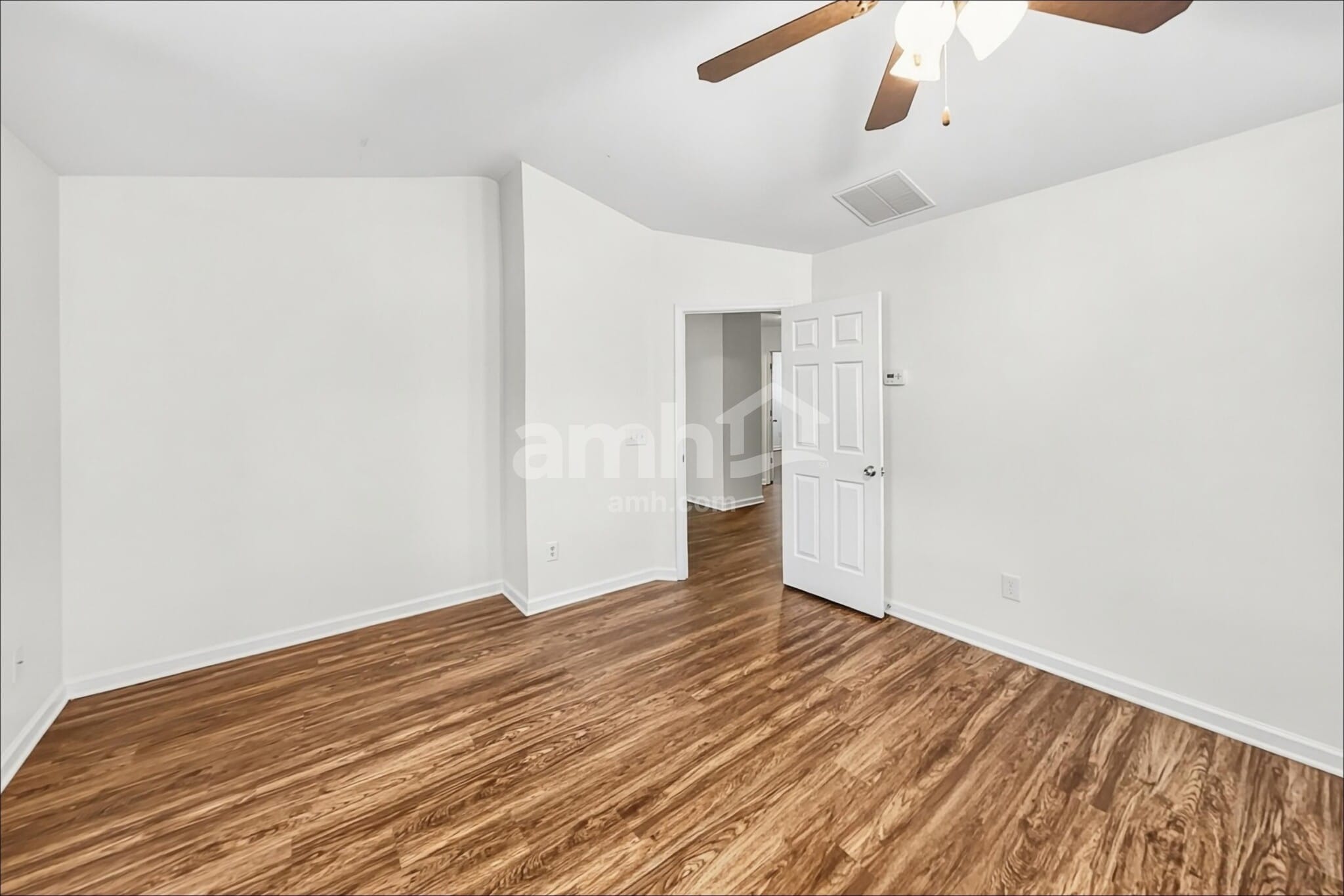 Building Photo - 131 Village Dr
