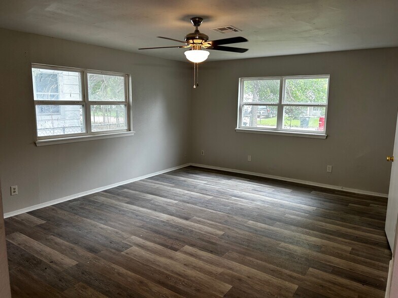 Living Room from dining - 418 S Park Ave