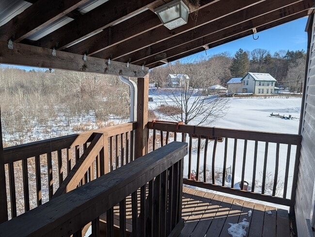 Building Photo - 9 Turnpike Rd