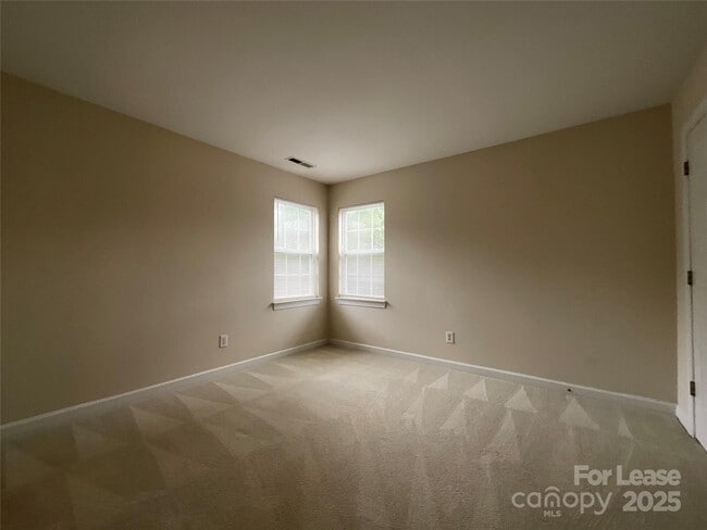Building Photo - 10411 Rougemont Ln