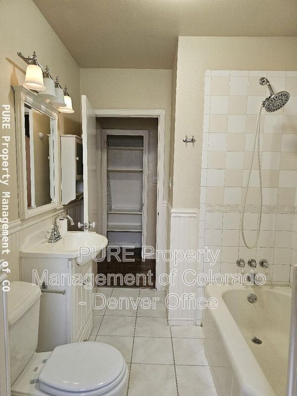 Building Photo - 4001 S Pennsylvania St