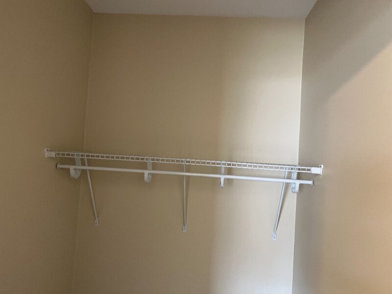 Building Photo - 164 Logan Rd