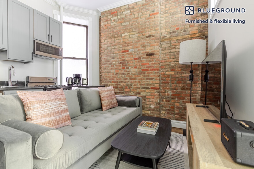 Primary Photo - 248 Mott St