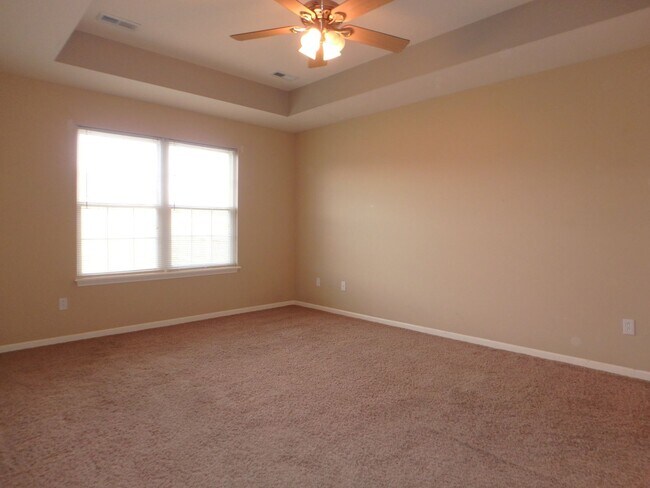 Building Photo - Nice 3 Bed 2 Bath House In Hunters Gate!