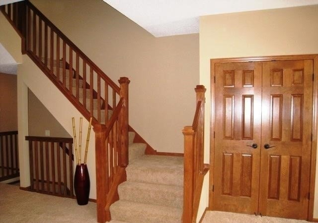Building Photo - Heated garage! Fabulous 2Bd/2.5Ba + Loft! Woodbury- Available July 1st
