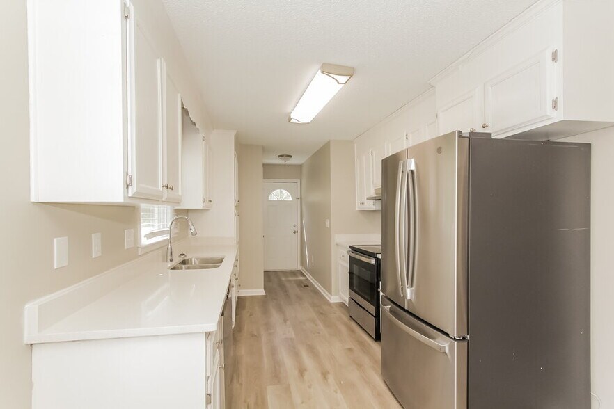 Building Photo - 104 Dameron Rd