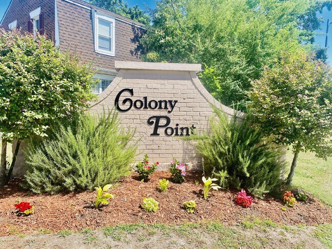 Building Photo - Beautiful 2 Bed Waterfront Townhome in Virginia Beach FOR RENT by PMI VA