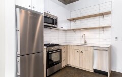 Building Photo - 106 W Chicago Ave