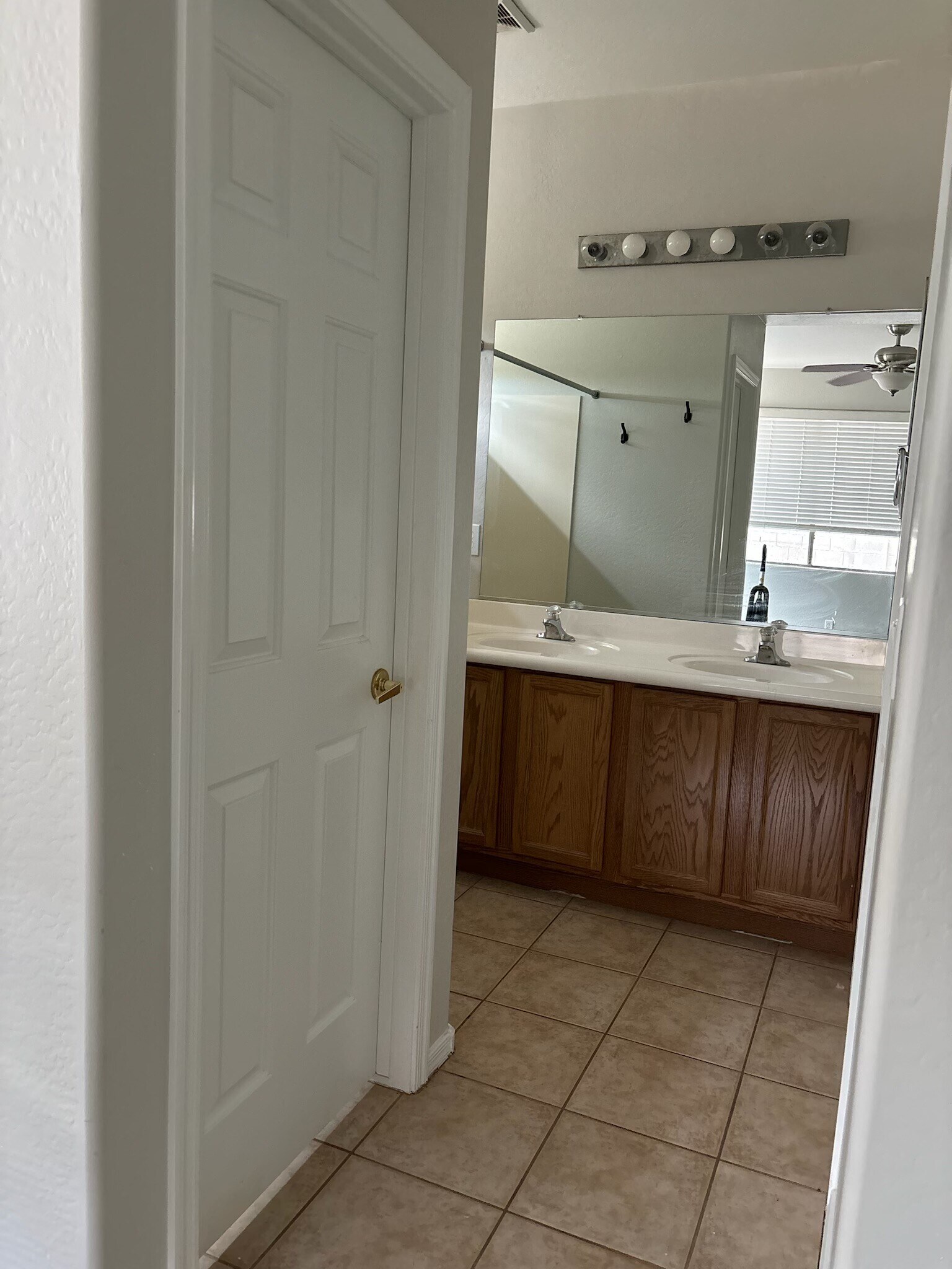 Building Photo - 39711 N Prairie Ln