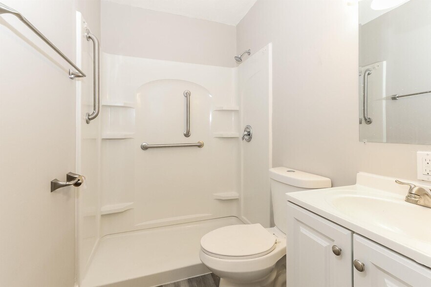 Building Photo - 7116 Nathan Hale Way