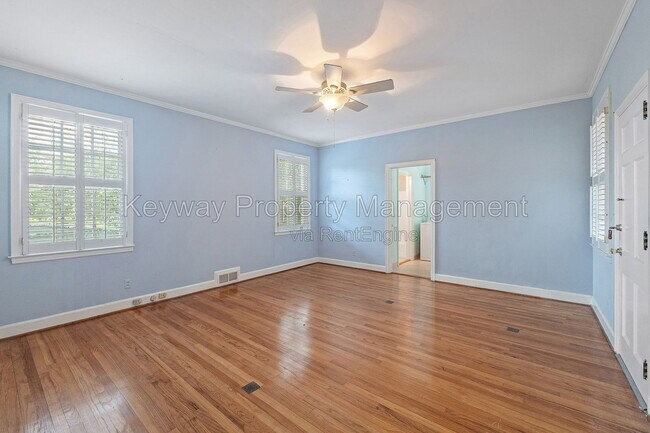 Building Photo - 822 Johns Rd