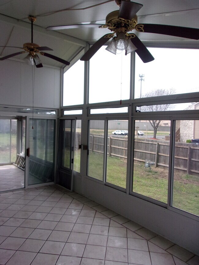 Building Photo - Call 918-921-9955 To Schedule Your Showing Now!