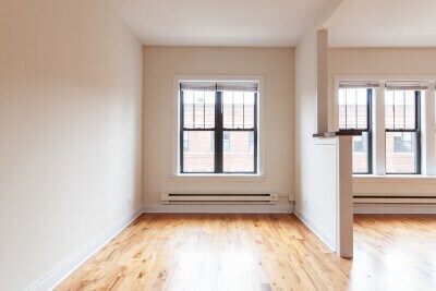 Building Photo - 640 W Cornelia Ave