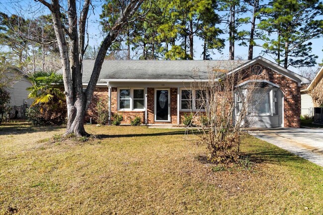 Primary Photo - Four Bedroom Brick home in Sangaree