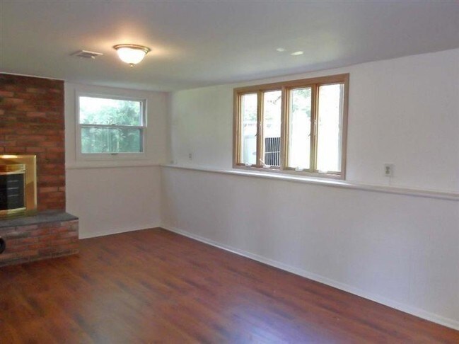 Building Photo - 2725 Brandywine Dr