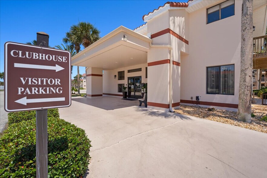 Building Photo - 4250 A1A S