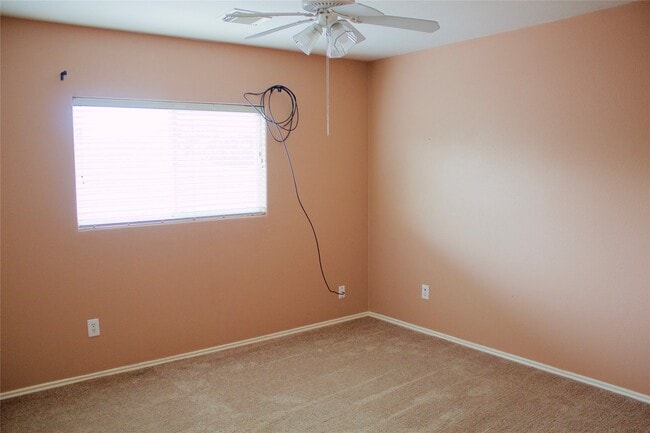 Building Photo - 10402 Kinsdale Crossing Ln