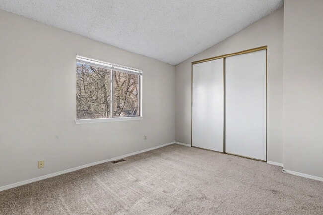 Building Photo - 2315 Lexington Village Ln