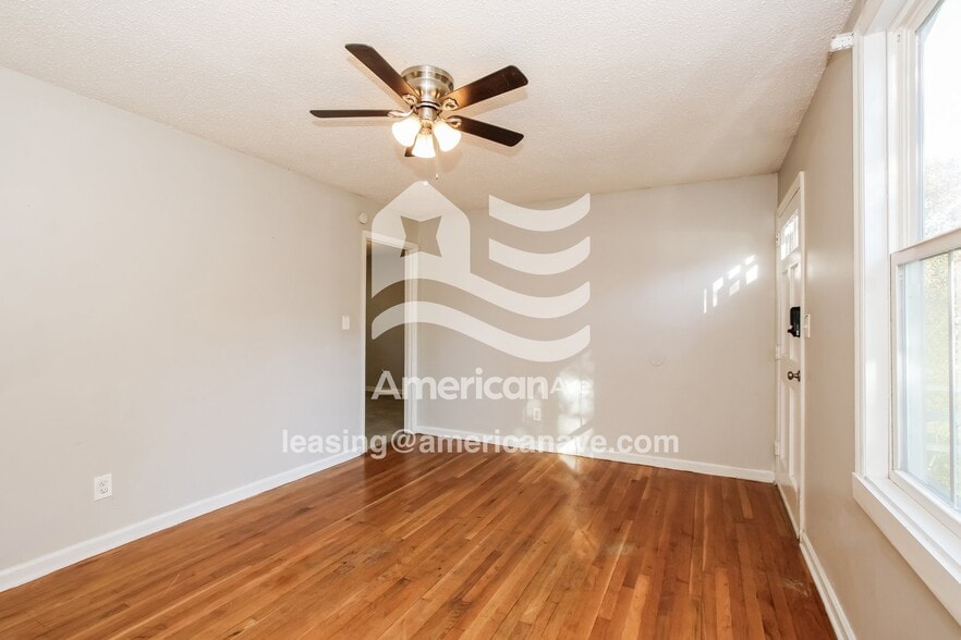 Building Photo - 321 Briercliff Dr