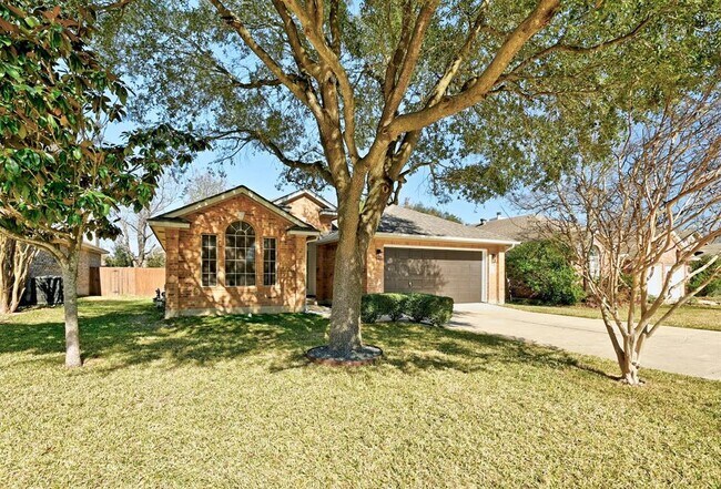 Building Photo - 2738 Winding Brook Dr