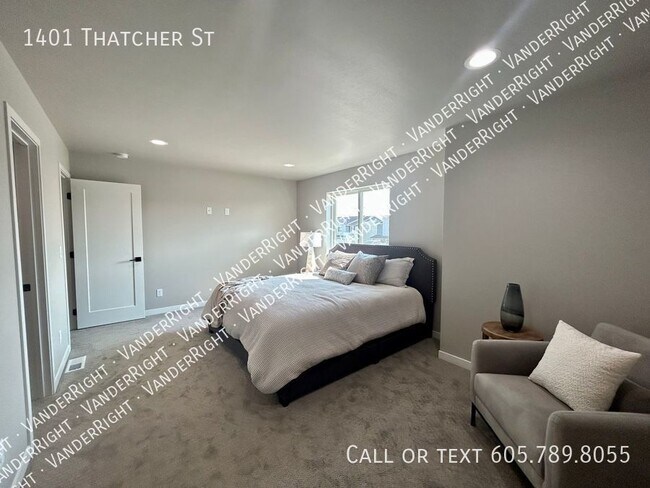 Building Photo - The Vale - Luxury Twin Home!