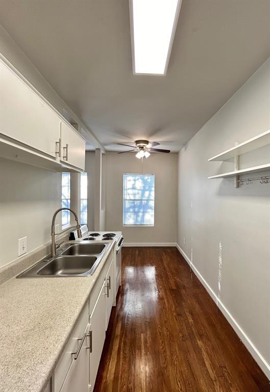 Building Photo - 4021 Mandell St
