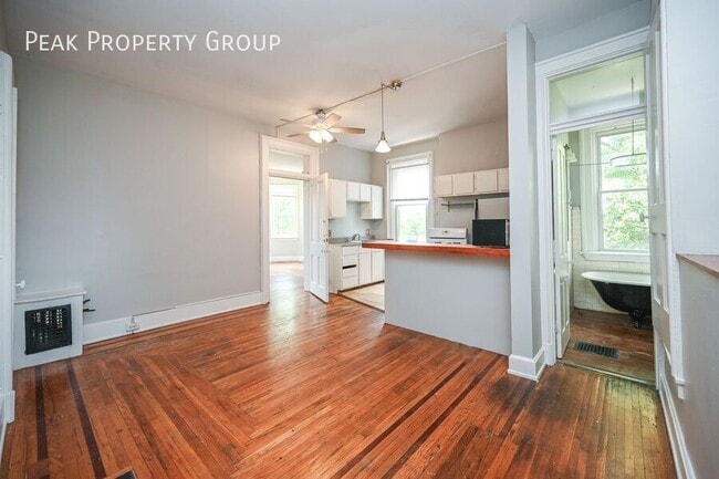 Building Photo - 2431 Ohio Ave