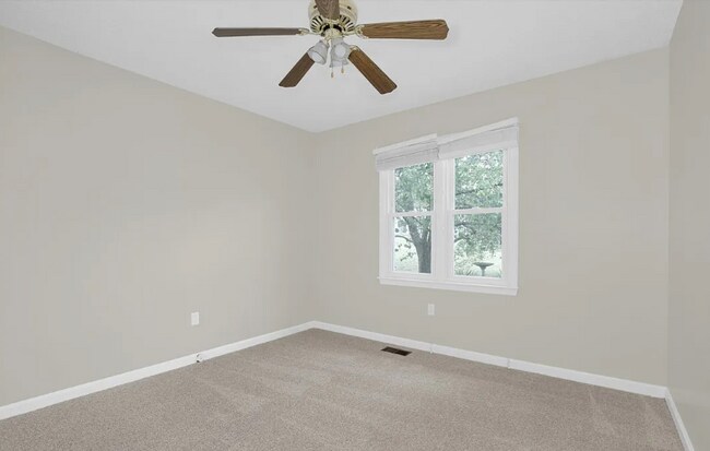 Building Photo - 4513 Park Knoll Ln