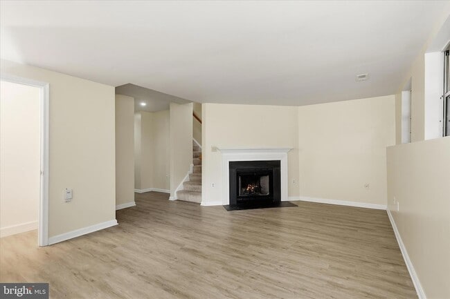 Building Photo - 8624 Sanderling Dr