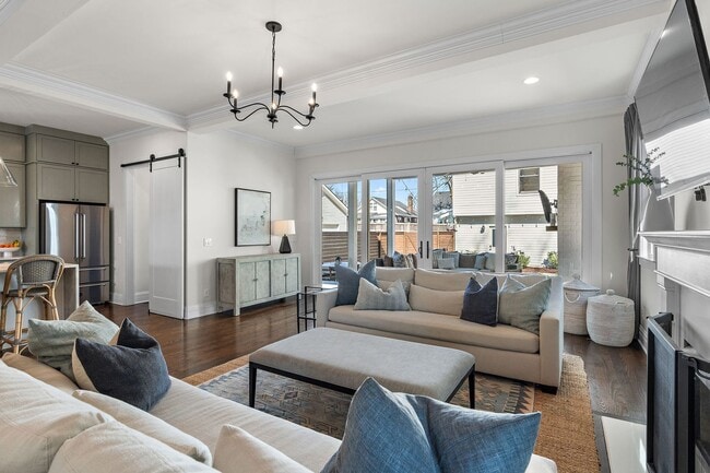 Building Photo - Luxury 12 South Living! $13,000 per month ...