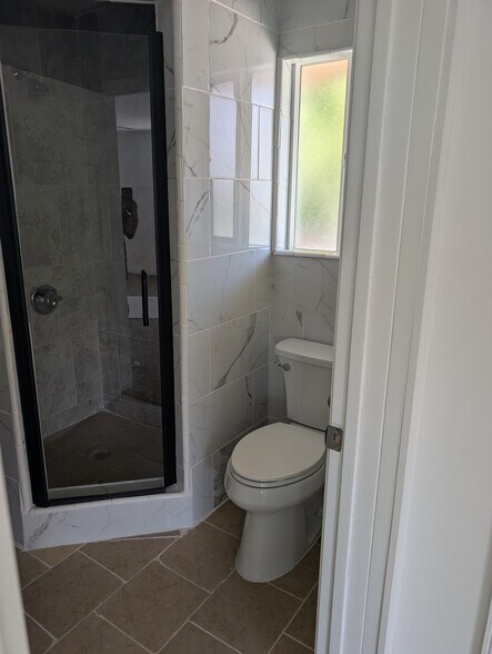 Master Bathroom - 20229 Lorenzana Dr