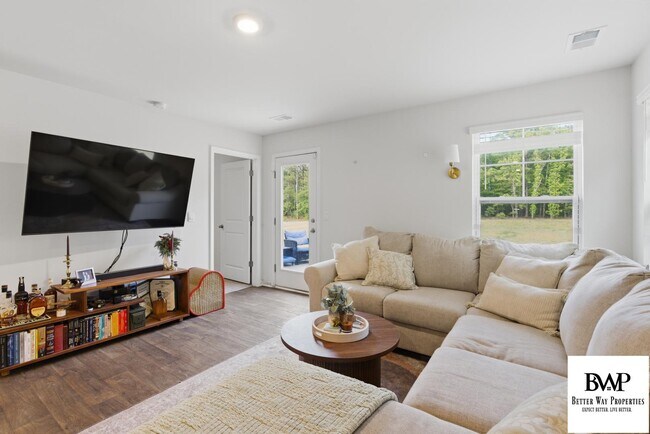 Building Photo - 1054 McKittrick Dr