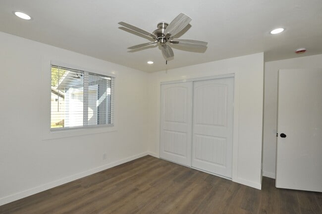 Building Photo - New Remodel 2 bed 1 bath