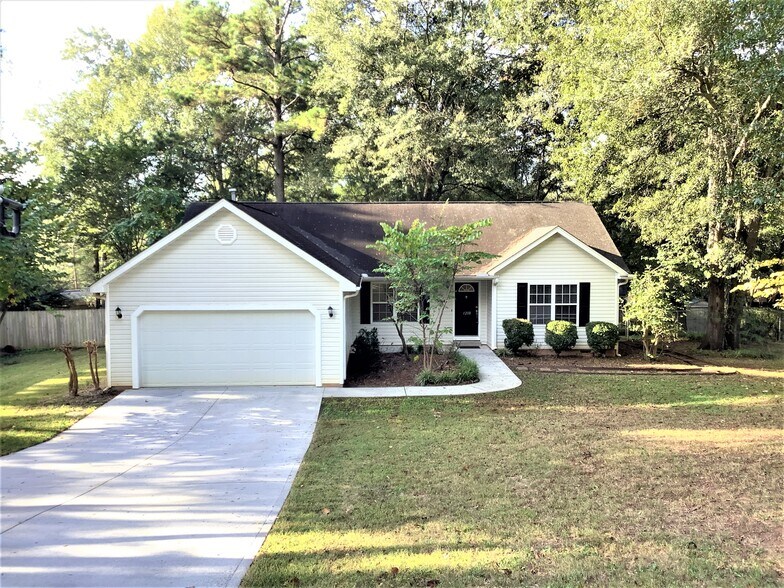 Primary Photo - 1208 Williamsburg Dr