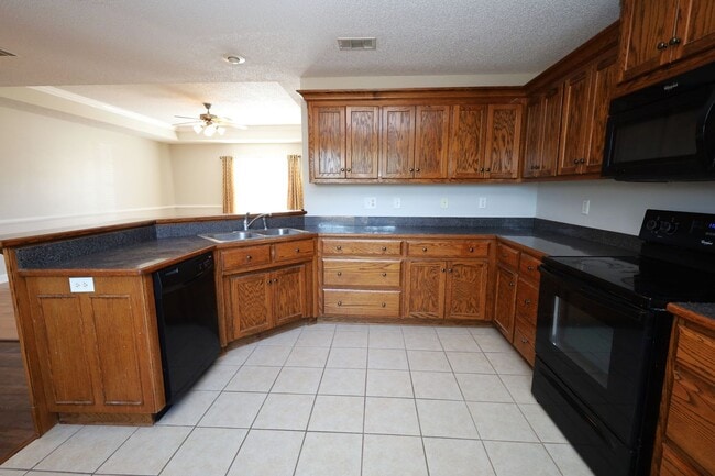 Building Photo - 1469 San Diego Cir