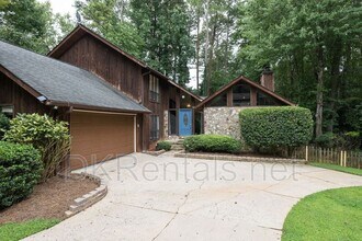 Building Photo - 1125 Trailmore Dr