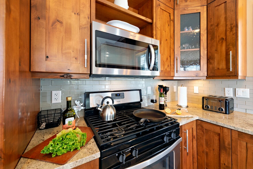 Building Photo - 2655 Windward Way