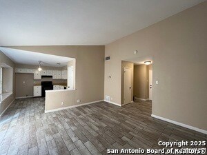 Building Photo - 6522 Ridge Willow Dr