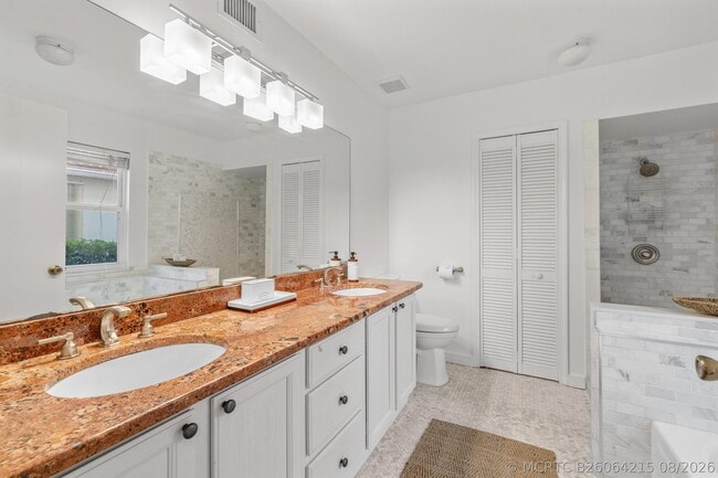 Building Photo - 2650 Fairway Cove Ct