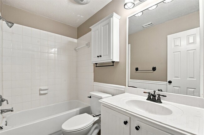 Building Photo - 5419 Teakwood Ln