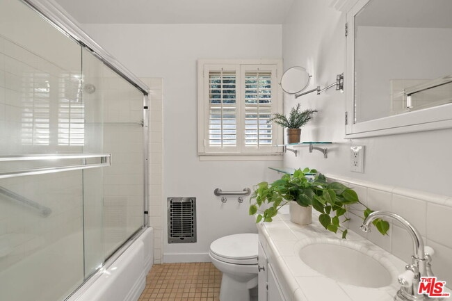 Building Photo - 3621 Longview Valley Rd