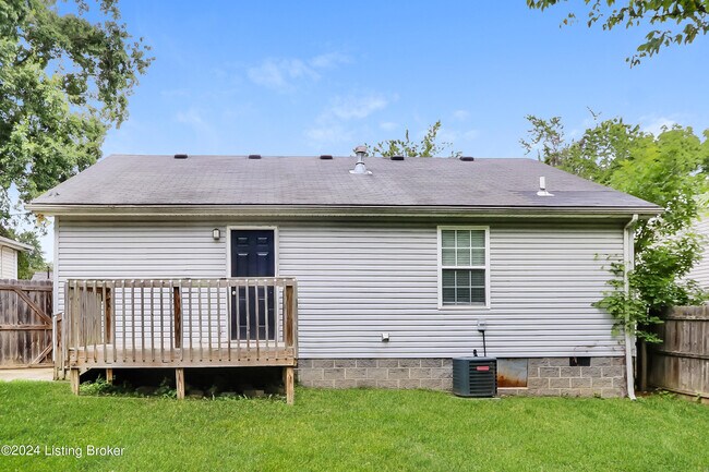 Building Photo - 6905 Wood Rd